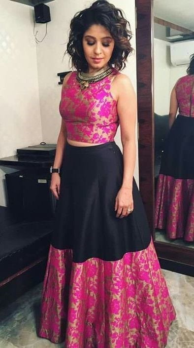 Banarasi Look Inspired by Bollywood Diva’s - JDS Varanasi_5