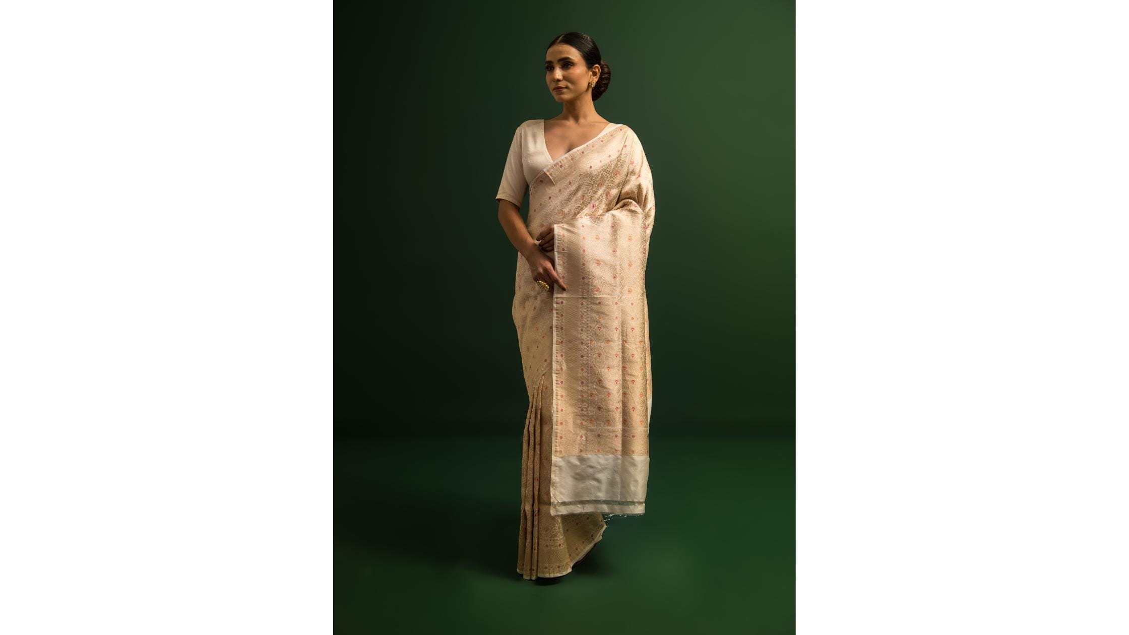 White Banarasi saree