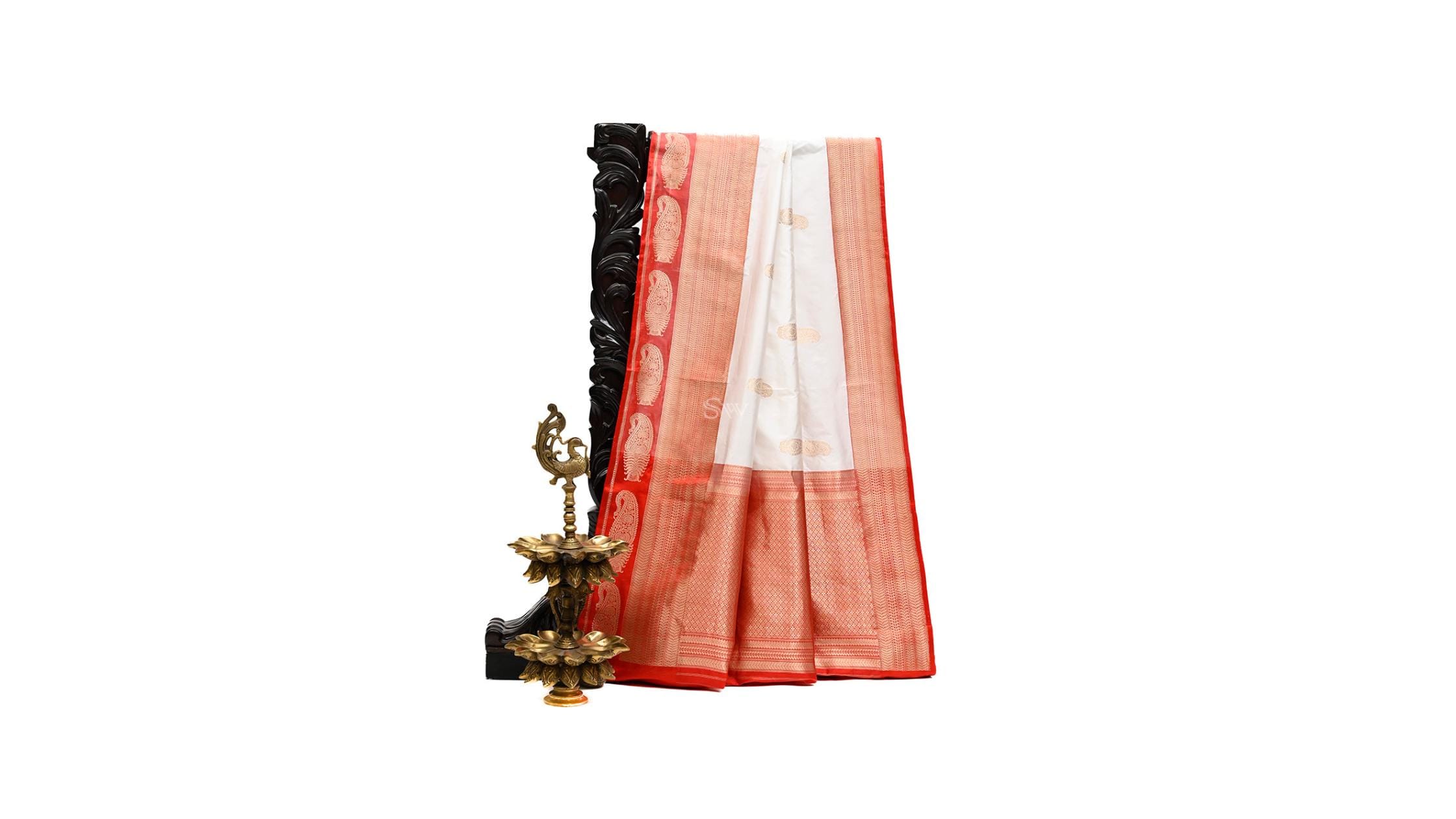red and white banarasi saree