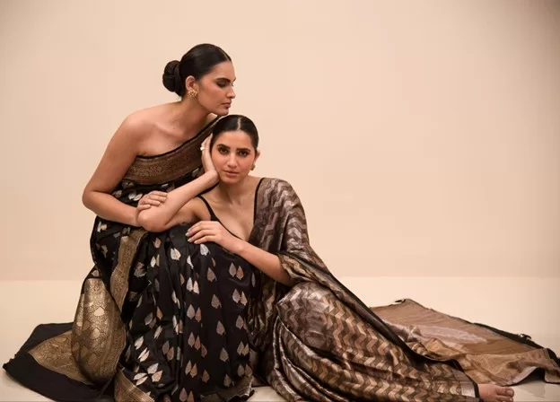 How to Avoid Getting Cheated When Buying Banarasi Sarees on Your Varanasi Trip - JDS Banaras